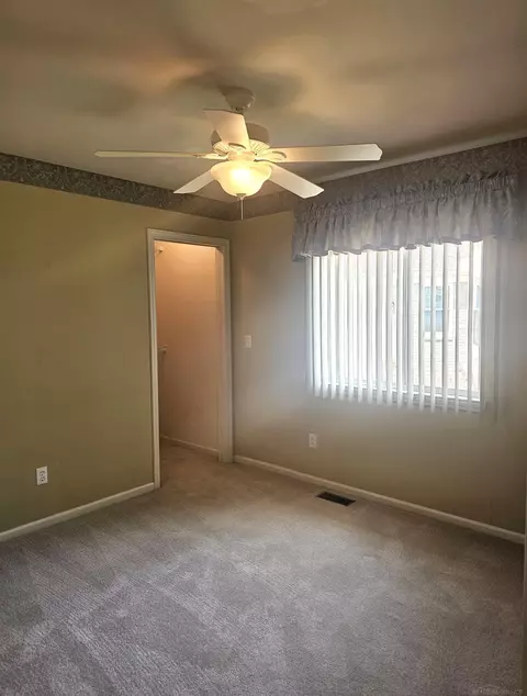 Bedroom - 51810 Walnut, Macomb, MI 48042 photo 4 of 7