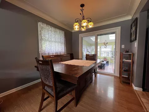 Dining - 231 Willis, Saline, MI 48176 photo 1 of 1