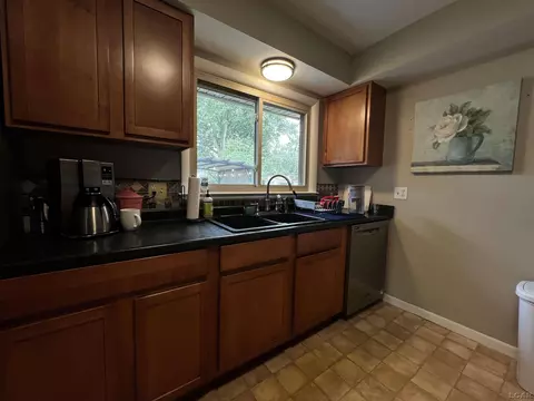 Kitchen - 231 Willis, Saline, MI 48176 photo 2 of 2