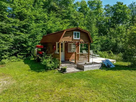 N7772 Ridge, Munising, MI 49862
