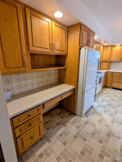 Kitchen - 32 Elder, Marquette, MI 49855 photo 3 of 3