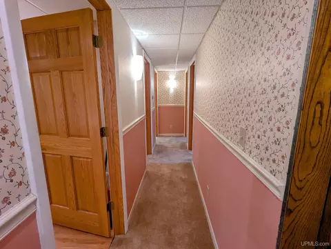 Entry Way - 32 Elder, Marquette, MI 49855 photo 3 of 3