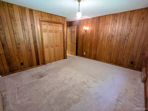 Bedroom - 32 Elder, Marquette, MI 49855 photo 5 of 9