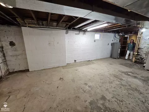 Other - 624 E Comstock, Owosso, MI 48867 photo 6 of 12