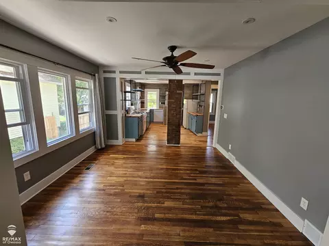 Living - 624 E Comstock, Owosso, MI 48867 photo 2 of 2
