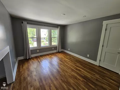 Other - 624 E Comstock, Owosso, MI 48867 photo 3 of 12