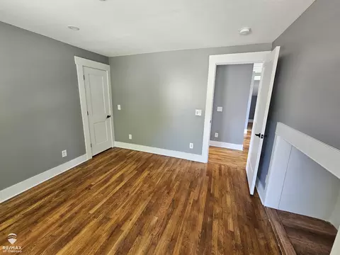 Bedroom - 624 E Comstock, Owosso, MI 48867 photo 4 of 5