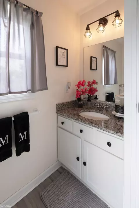Bath - 48373 Jefferson, New Baltimore, MI 48047 photo 1 of 8