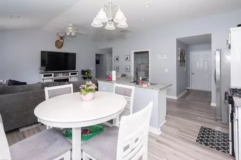 Dining - 48373 Jefferson, New Baltimore, MI 48047 photo 1 of 1