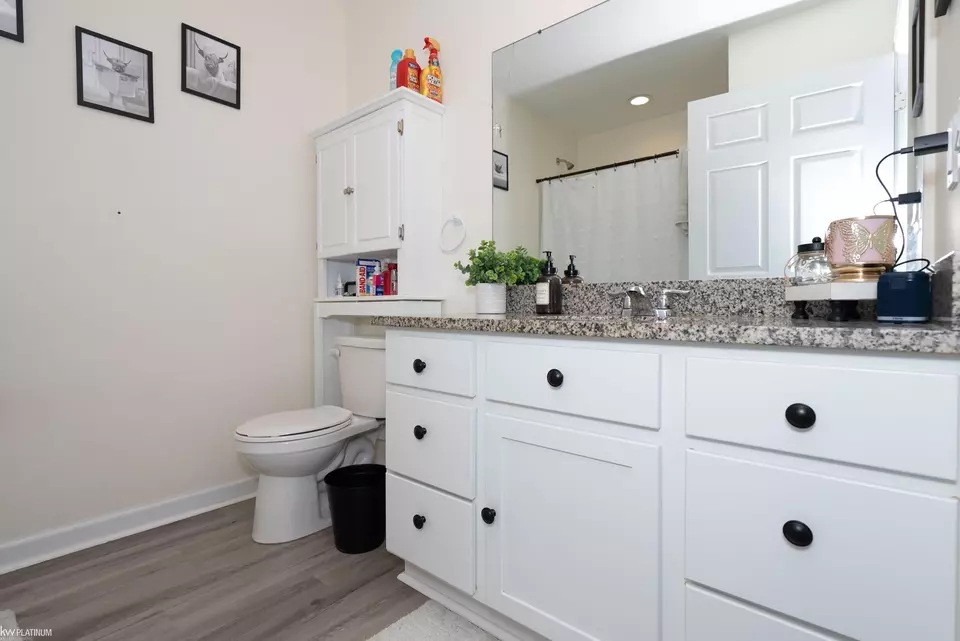 Bath - 48373 Jefferson, New Baltimore, MI 48047 photo 3 of 8