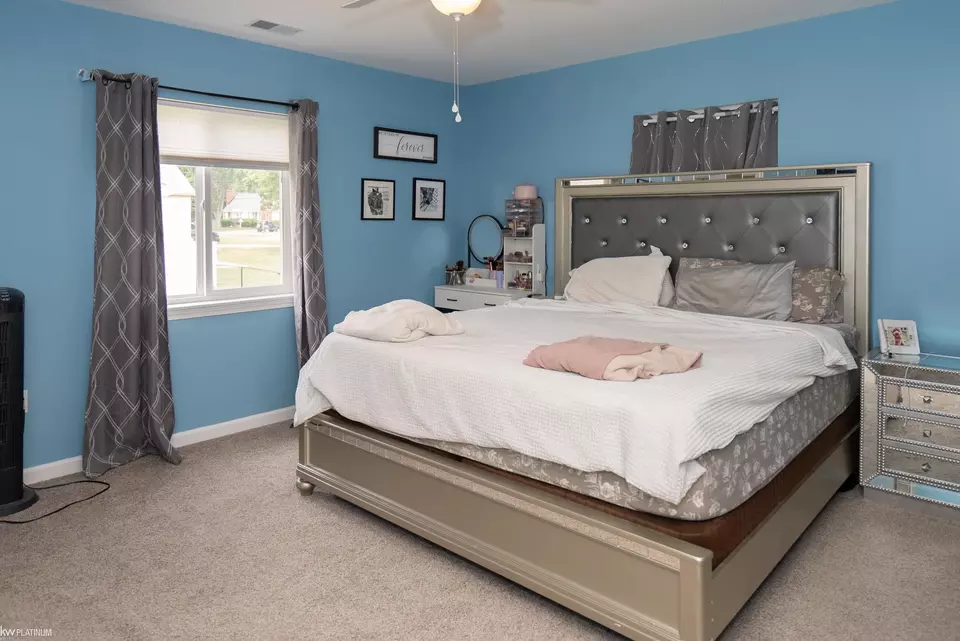 Bedroom - 48373 Jefferson, New Baltimore, MI 48047 photo 1 of 8