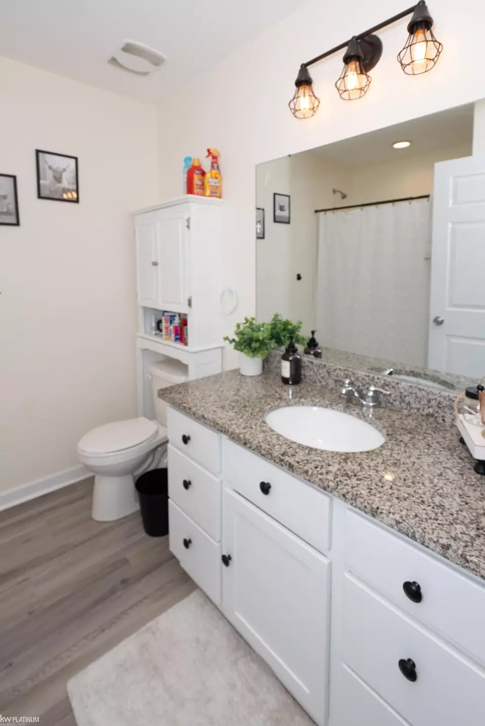 Bath - 48373 Jefferson, New Baltimore, MI 48047 photo 4 of 8