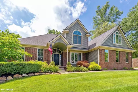 475 Aarons Way, Ortonville, MI 48462