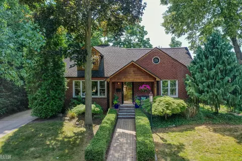 1027 Oakridge, Royal Oak, MI 48067