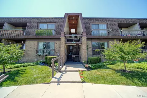 710 Lakeshire 203e #203E, Adrian, MI 49221