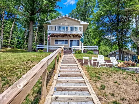 411 N Scott, Farwell, MI 48622