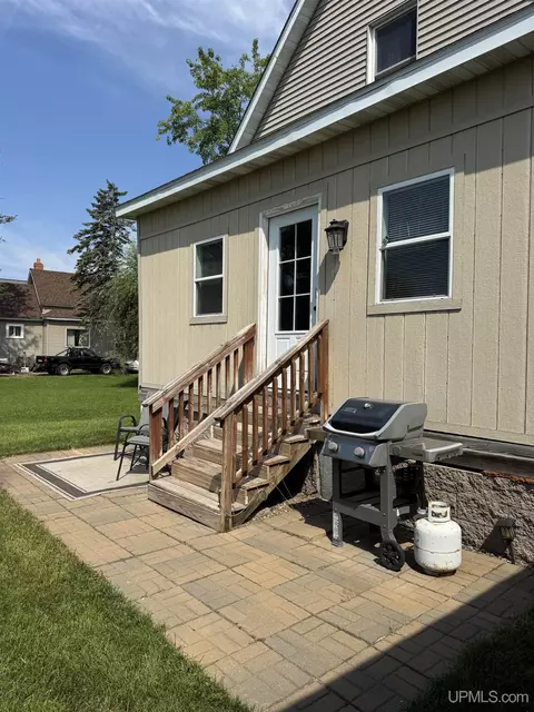 Exterior - 111 9th, Norway, MI 49870 photo 2 of 2