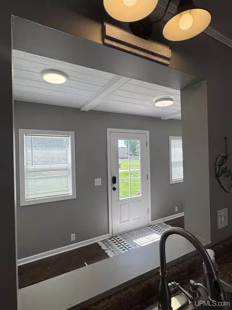 Entry Way - 111 9th, Norway, MI 49870 photo 2 of 3
