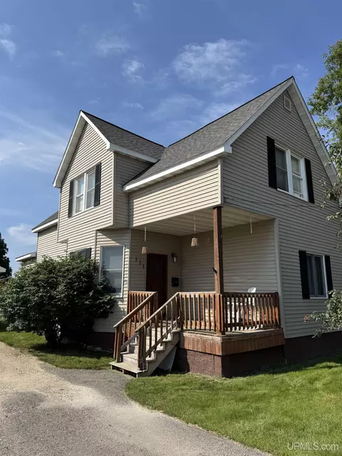 111 9th, Norway, MI 49870
