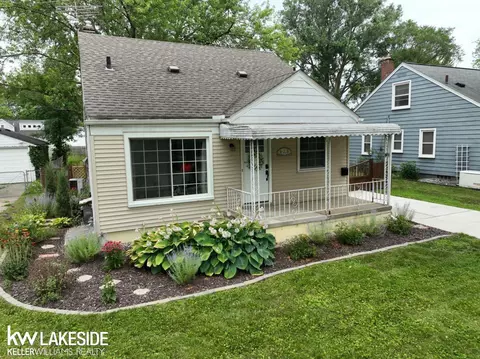 628 S Marias, Clawson, MI 48017