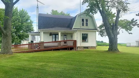 2392 W Dickerson, Unionville, MI 48767