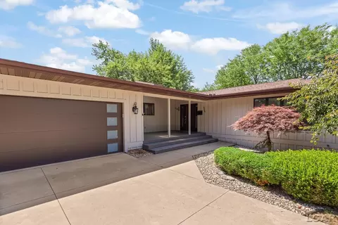 Exterior - 579 Budlong, Adrian, MI 49221 photo 3 of 8