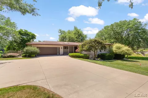 579 Budlong, Adrian, MI 49221