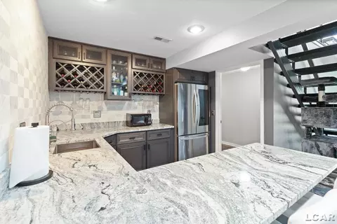 Kitchen - 579 Budlong, Adrian, MI 49221 photo 9 of 10