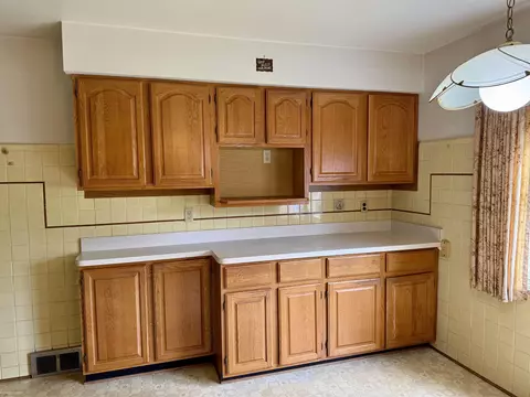 Kitchen - 1122 Drexel, Dearborn, MI 48128 photo 2 of 6
