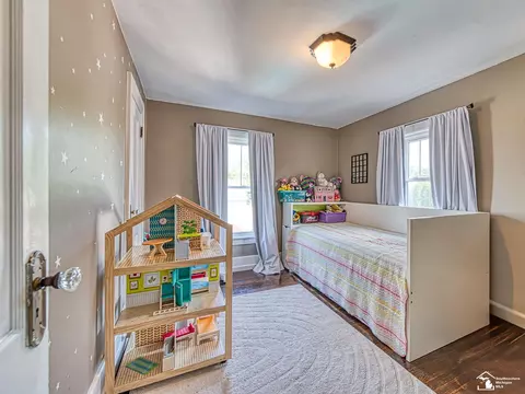 Bedroom - 525 Godfroy, Monroe, MI 48162 photo 2 of 5