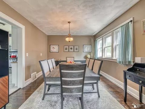 Dining - 525 Godfroy, Monroe, MI 48162 photo 2 of 4