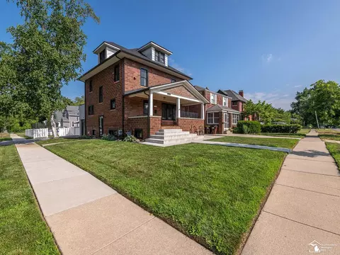 525 Godfroy, Monroe, MI 48162