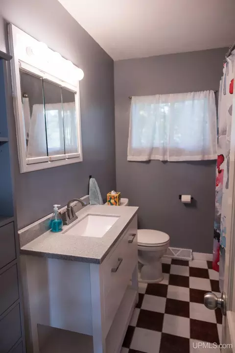 17 Lakeview, Ishpeming, MI 49849 photo 34