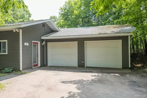 17 Lakeview, Ishpeming, MI 49849 photo 67