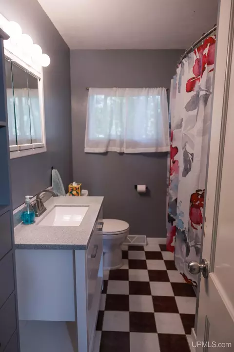17 Lakeview, Ishpeming, MI 49849 photo 35