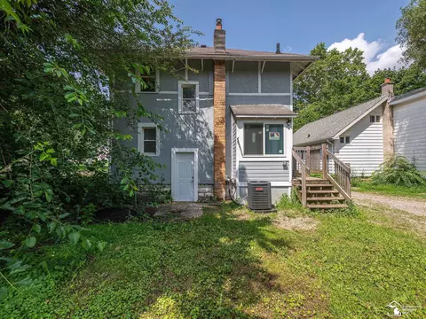 Exterior - 1105 Clinton, Jackson, MI 49202 photo 6 of 7