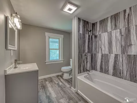 Bath - 1105 Clinton, Jackson, MI 49202 photo 2 of 2