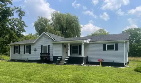 2316 N Cedar, Fowlerville, MI 48836