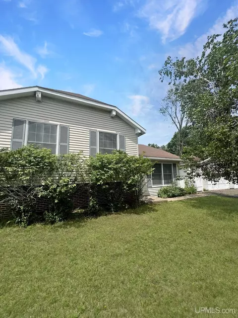 4640 Wabash, Quinnesec, MI 49876