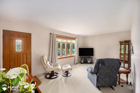 8208 E Potter, Davison, MI 48423 photo 6