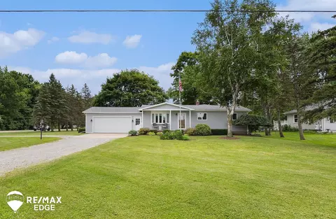 8208 E Potter, Davison, MI 48423