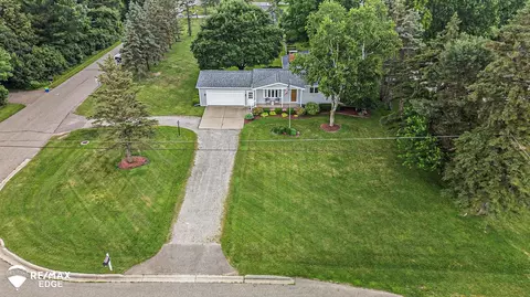 8208 E Potter, Davison, MI 48423 photo 32