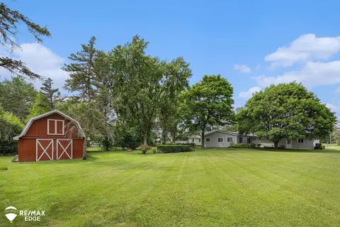 8208 E Potter, Davison, MI 48423 photo 27