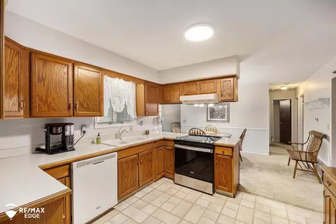 8208 E Potter, Davison, MI 48423 photo 11