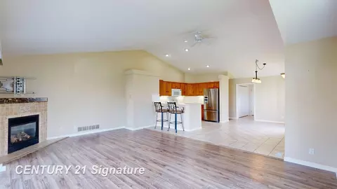 132 Aberdeen, Flushing, MI 48433 photo 6