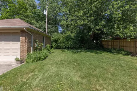 1234 Bedford, Grosse Pointe, MI 48230 photo 32