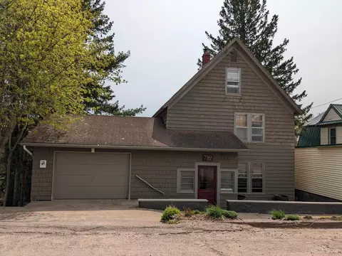 710 Elm, Hancock, MI 49930