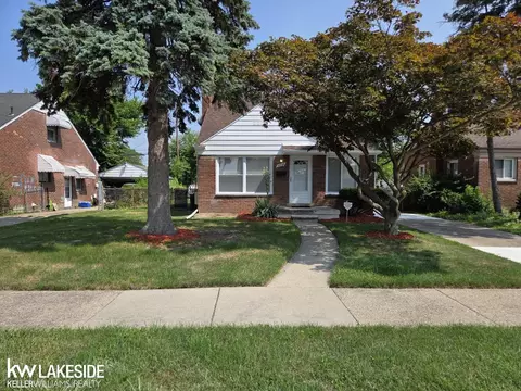 16845 Stricker, Eastpointe, MI 48021