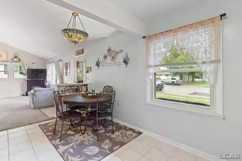Dining - 512 Seneca, Tecumseh, MI 49286 photo 1 of 2