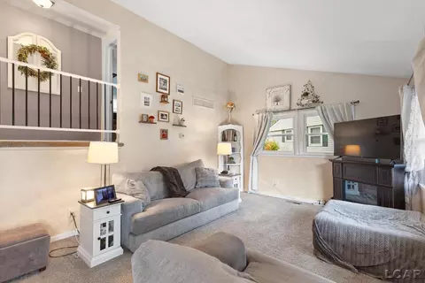 Living - 512 Seneca, Tecumseh, MI 49286 photo 3 of 4
